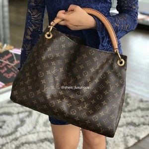 Meet your Posher, Howard